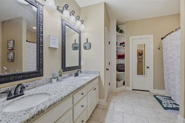 4832 Wes Berry Road, Dequincy, LA 70633