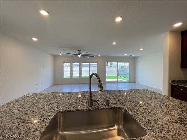 10202 Natural Anchor Street, Las Vegas, NV 89166