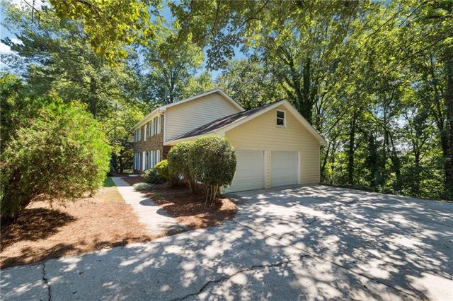 3761 Ridge Road SE, Smyrna, GA 30080