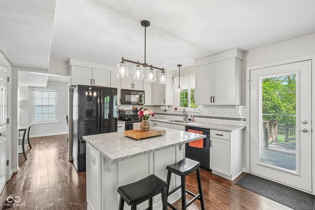 6305 Valleyview Drive, Fishers, IN 46038