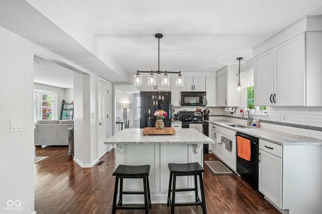 6305 Valleyview Drive, Fishers, IN 46038