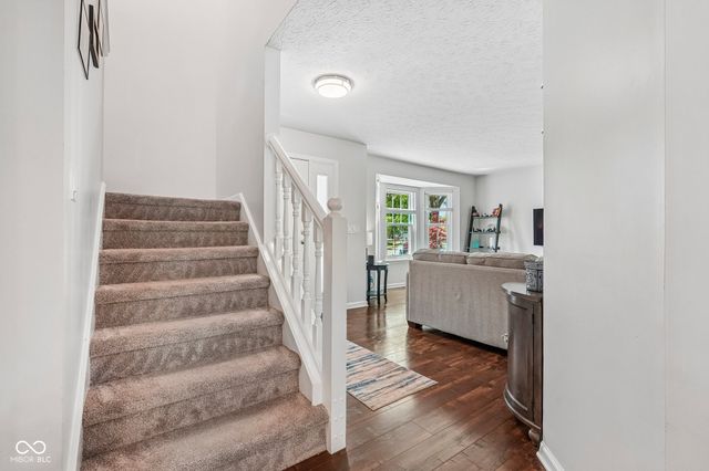 6305 Valleyview Drive, Fishers, IN 46038