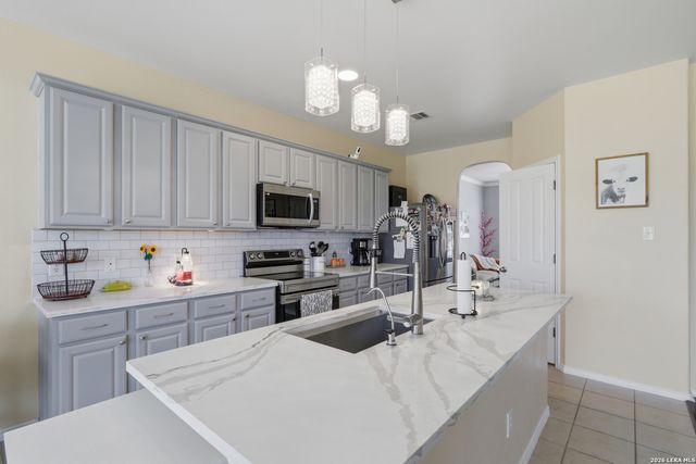 702 Point Sunset, San Antonio, TX 78253