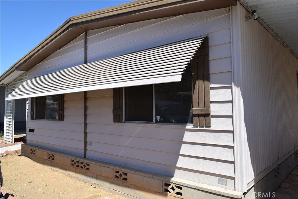 Image 2 of property listing at 20683 Waalew Rd # B189 B189, Apple Valley, CA 92307