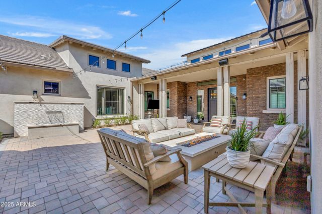 2652 E PELICAN Court, Gilbert, AZ 85297