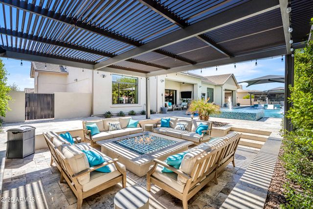2652 E PELICAN Court, Gilbert, AZ 85297