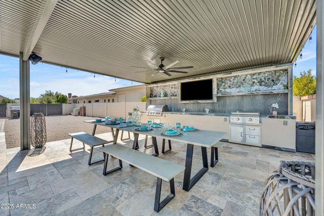 2652 E PELICAN Court, Gilbert, AZ 85297
