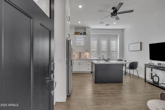 2652 E PELICAN Court, Gilbert, AZ 85297