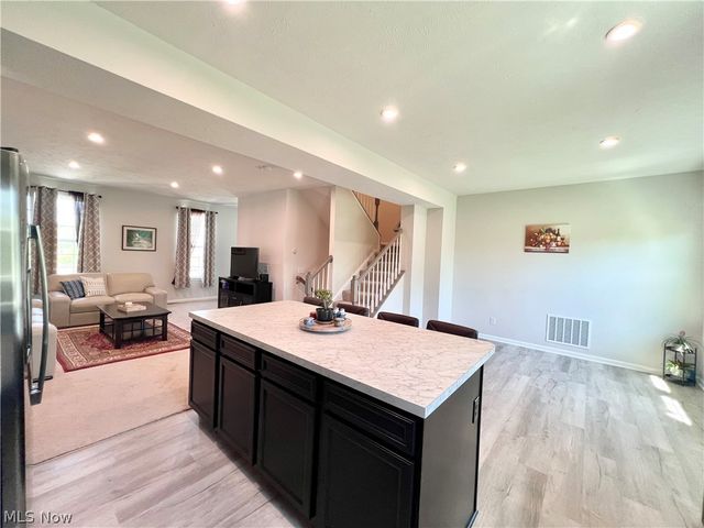 4025 N Steels Circle, Stow, OH 44224