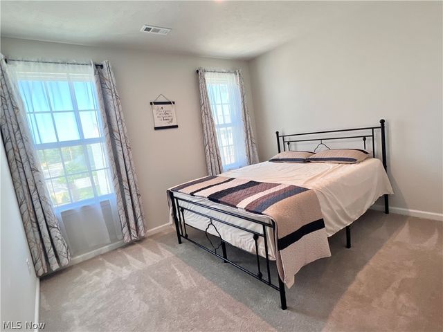 4025 N Steels Circle, Stow, OH 44224