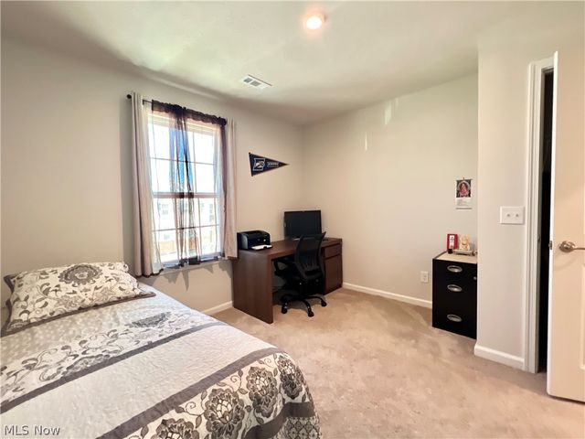 4025 N Steels Circle, Stow, OH 44224