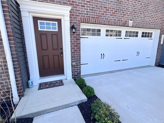 4025 N Steels Circle, Stow, OH 44224