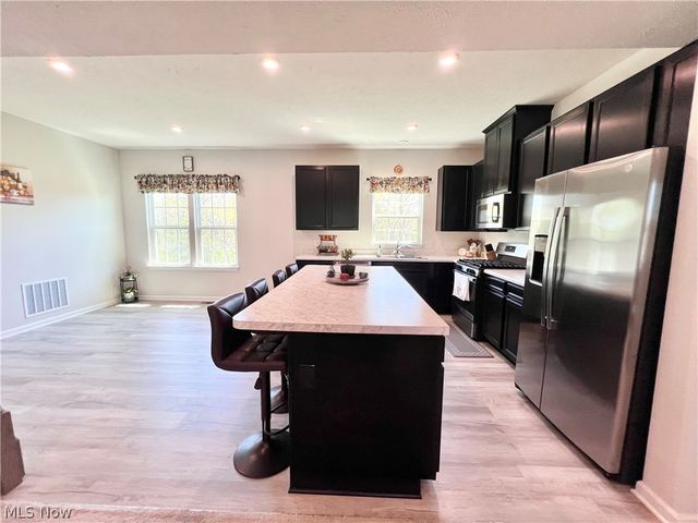 4025 N Steels Circle, Stow, OH 44224