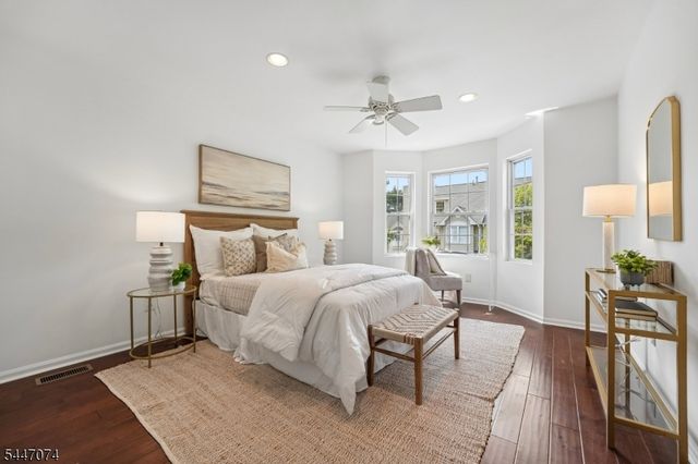 14 Helen Way, Berkeley Heights Twp., NJ 07922