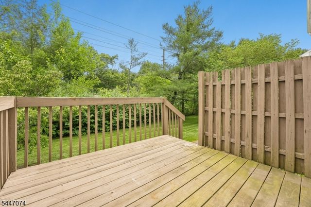 14 Helen Way, Berkeley Heights Twp., NJ 07922