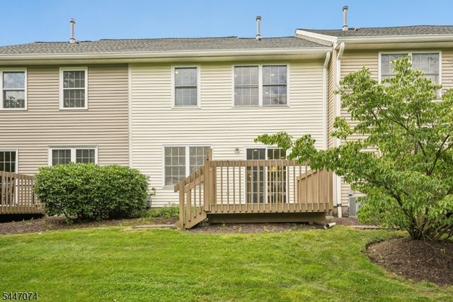 14 Helen Way, Berkeley Heights Twp., NJ 07922