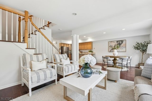 14 Helen Way, Berkeley Heights Twp., NJ 07922