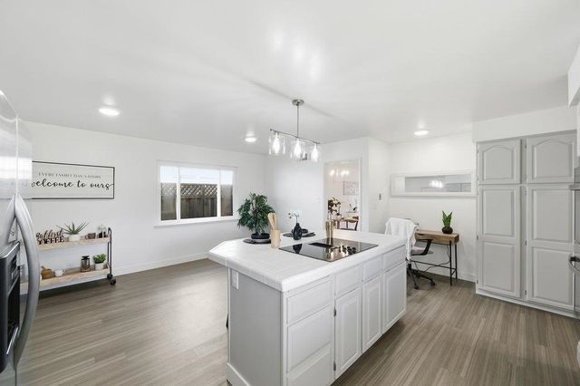 15744 Via Sonata, San Lorenzo, CA 94580