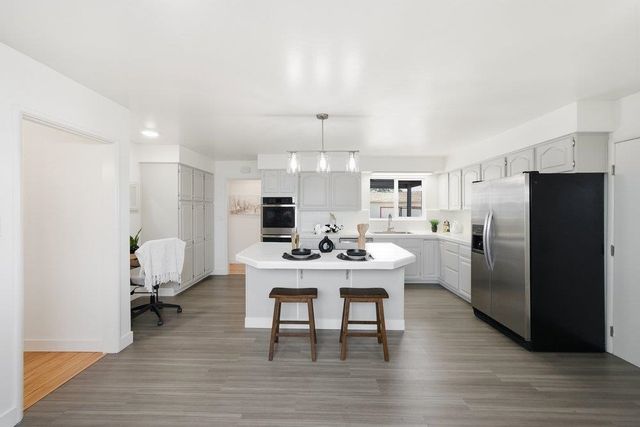 15744 Via Sonata, San Lorenzo, CA 94580