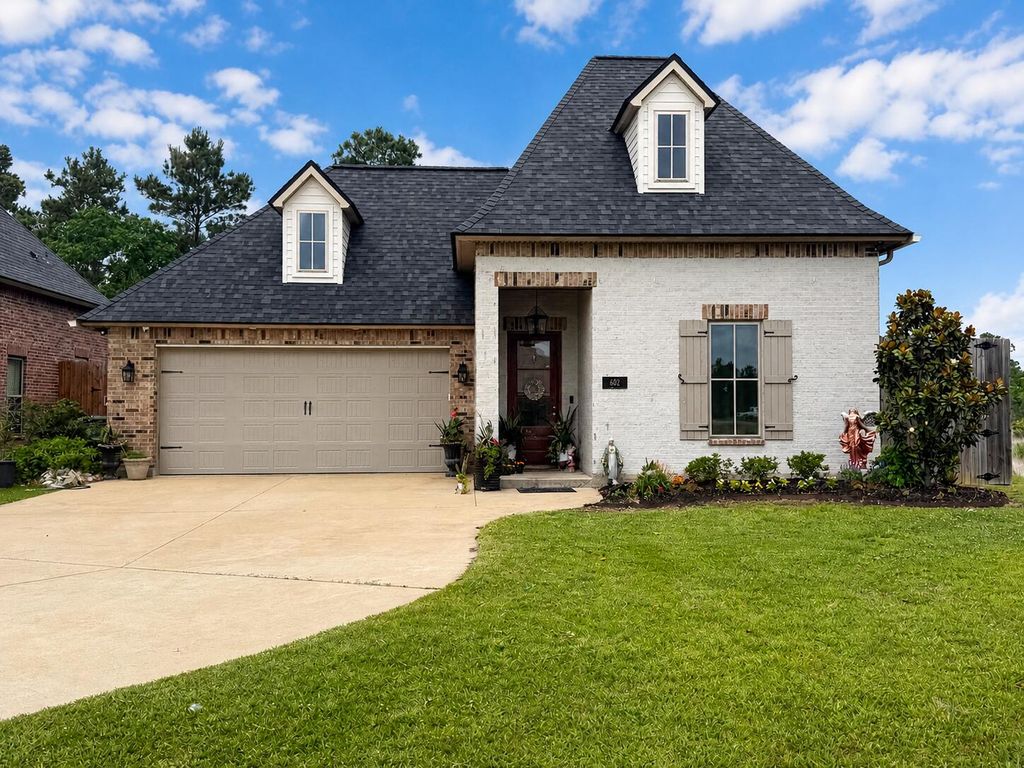 602 Lionel, Lake Charles, LA 70605