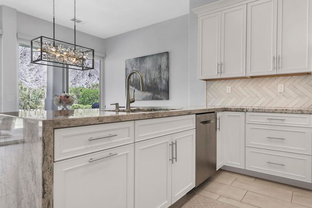 79440 Canterbury, La Quinta, CA 92253