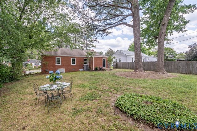 1224 Blue Jay Ln, Henrico, VA 23229
