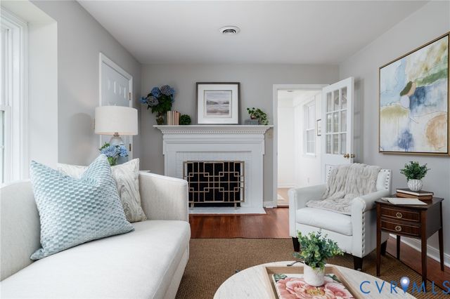 1224 Blue Jay Ln, Henrico, VA 23229