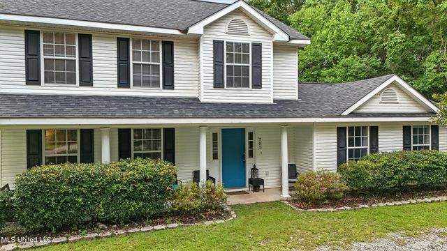 701 Washington Street, Bay Saint Louis, MS 39520