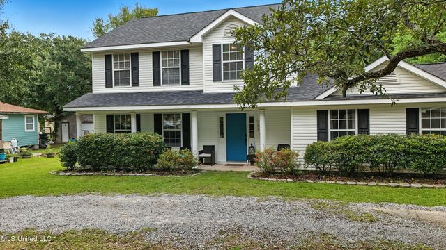 701 Washington Street, Bay Saint Louis, MS 39520