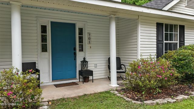 701 Washington Street, Bay Saint Louis, MS 39520