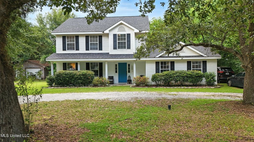 701 Washington Street, Bay Saint Louis, MS 39520