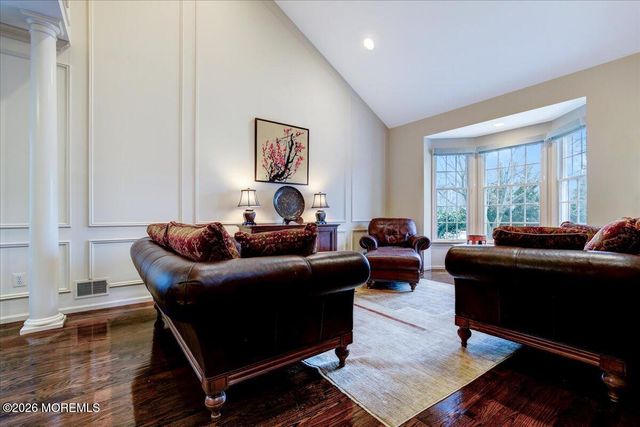 1 Spinaker Lane, Red Bank, NJ 07701