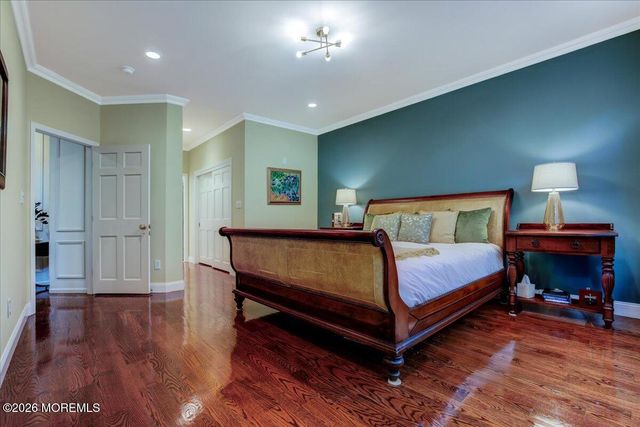 1 Spinaker Lane, Red Bank, NJ 07701