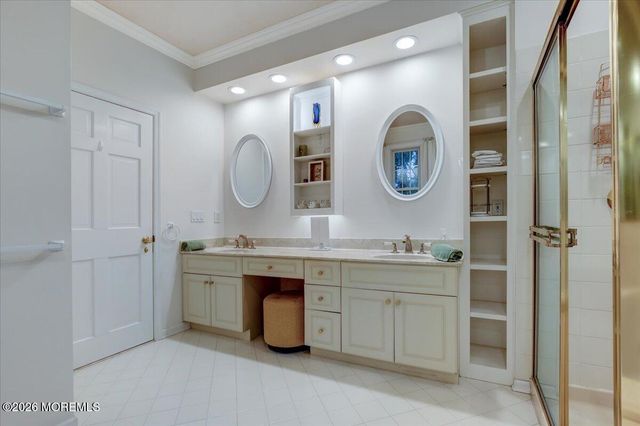 1 Spinaker Lane, Red Bank, NJ 07701