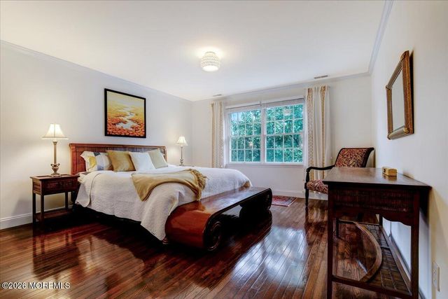 1 Spinaker Lane, Red Bank, NJ 07701