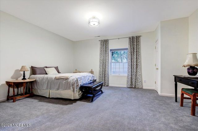 1 Spinaker Lane, Red Bank, NJ 07701