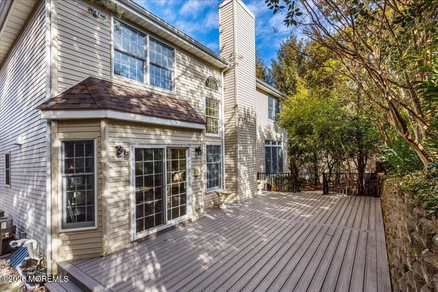 1 Spinaker Lane, Red Bank, NJ 07701