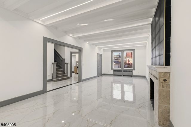 41 Girard Pl, Newark City, NJ 07108