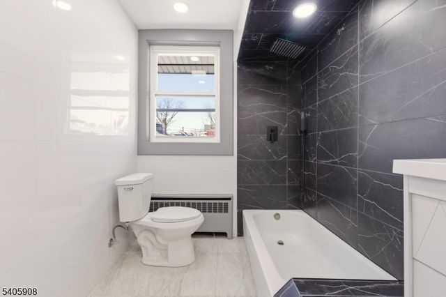 41 Girard Pl, Newark City, NJ 07108