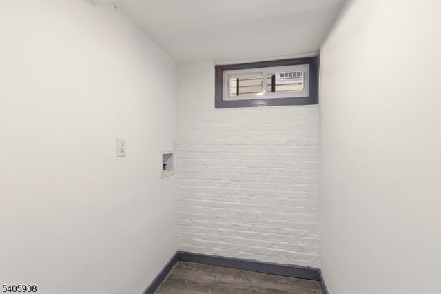 41 Girard Pl, Newark City, NJ 07108