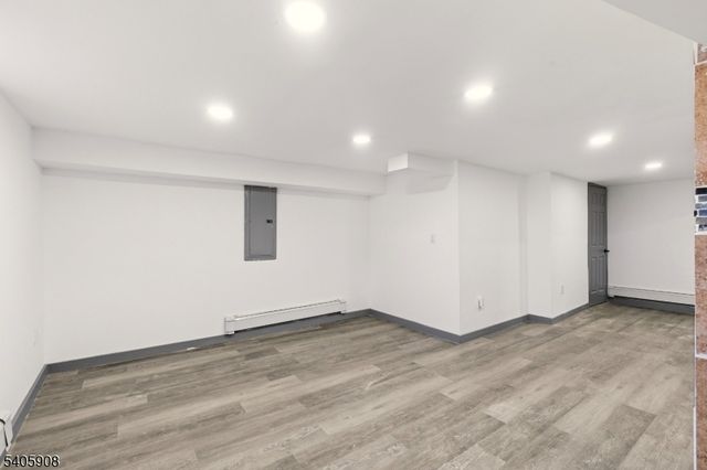 41 Girard Pl, Newark City, NJ 07108