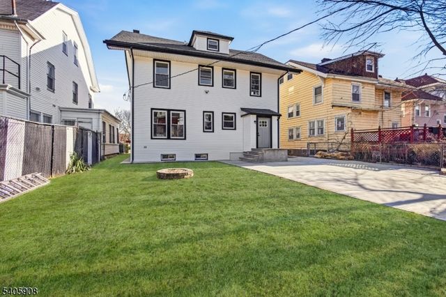 41 Girard Pl, Newark City, NJ 07108