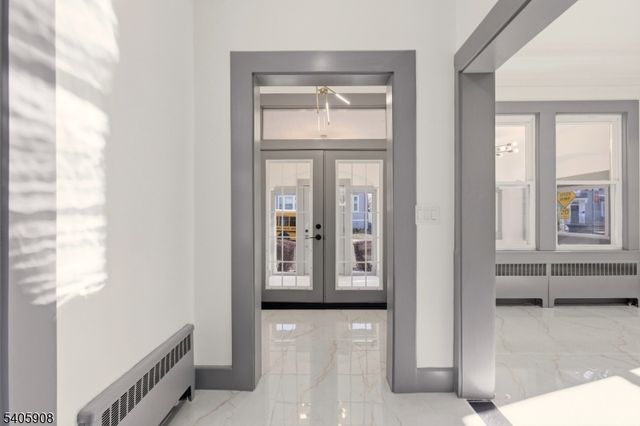 41 Girard Pl, Newark City, NJ 07108