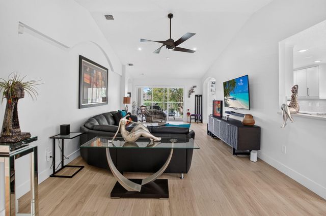 12467 Crystal Pointe Drive 202, Boynton Beach, FL 33437