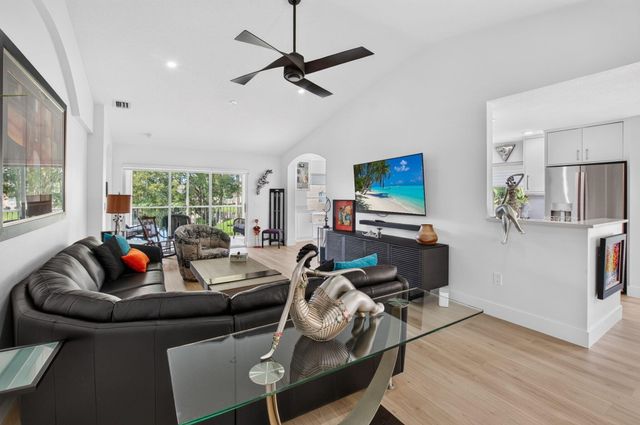 12467 Crystal Pointe Drive 202, Boynton Beach, FL 33437
