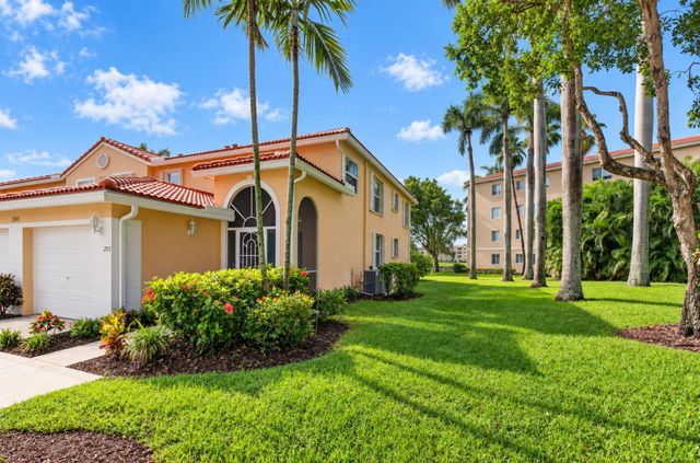 12467 Crystal Pointe Drive 202, Boynton Beach, FL 33437