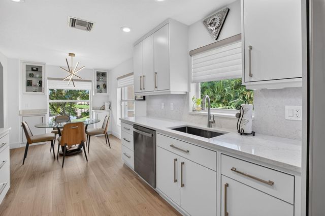 12467 Crystal Pointe Drive 202, Boynton Beach, FL 33437