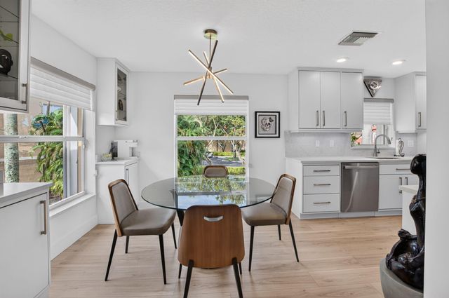12467 Crystal Pointe Drive 202, Boynton Beach, FL 33437