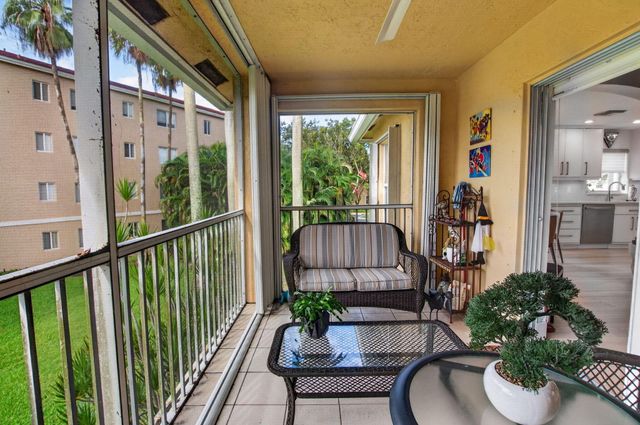 12467 Crystal Pointe Drive 202, Boynton Beach, FL 33437
