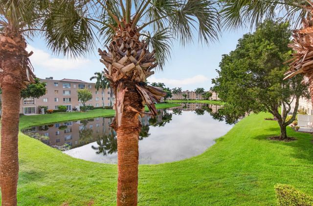 12467 Crystal Pointe Drive 202, Boynton Beach, FL 33437